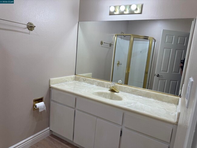 Building Photo - 671 Ironbark Cir
