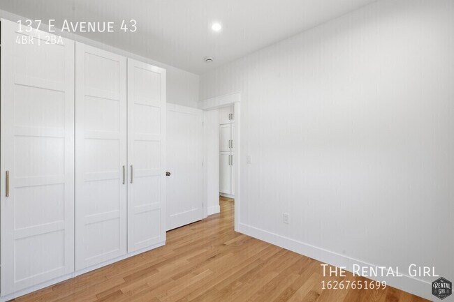 Building Photo - 137 E Ave 43