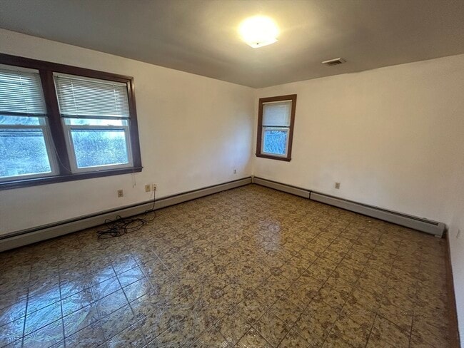 Building Photo - 22 Norcross St