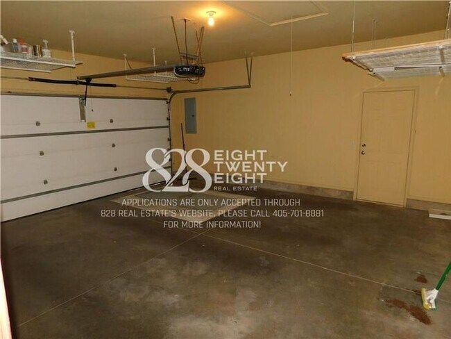 Building Photo - Stunning 3 Bed/3 Bath Home in Auburn Meadows Gated Community - Tours Scheduled Only Through Leasi...