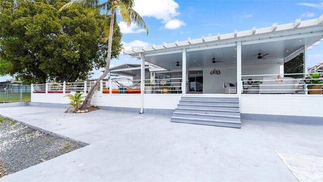 Building Photo - 6290 W 16th Ave