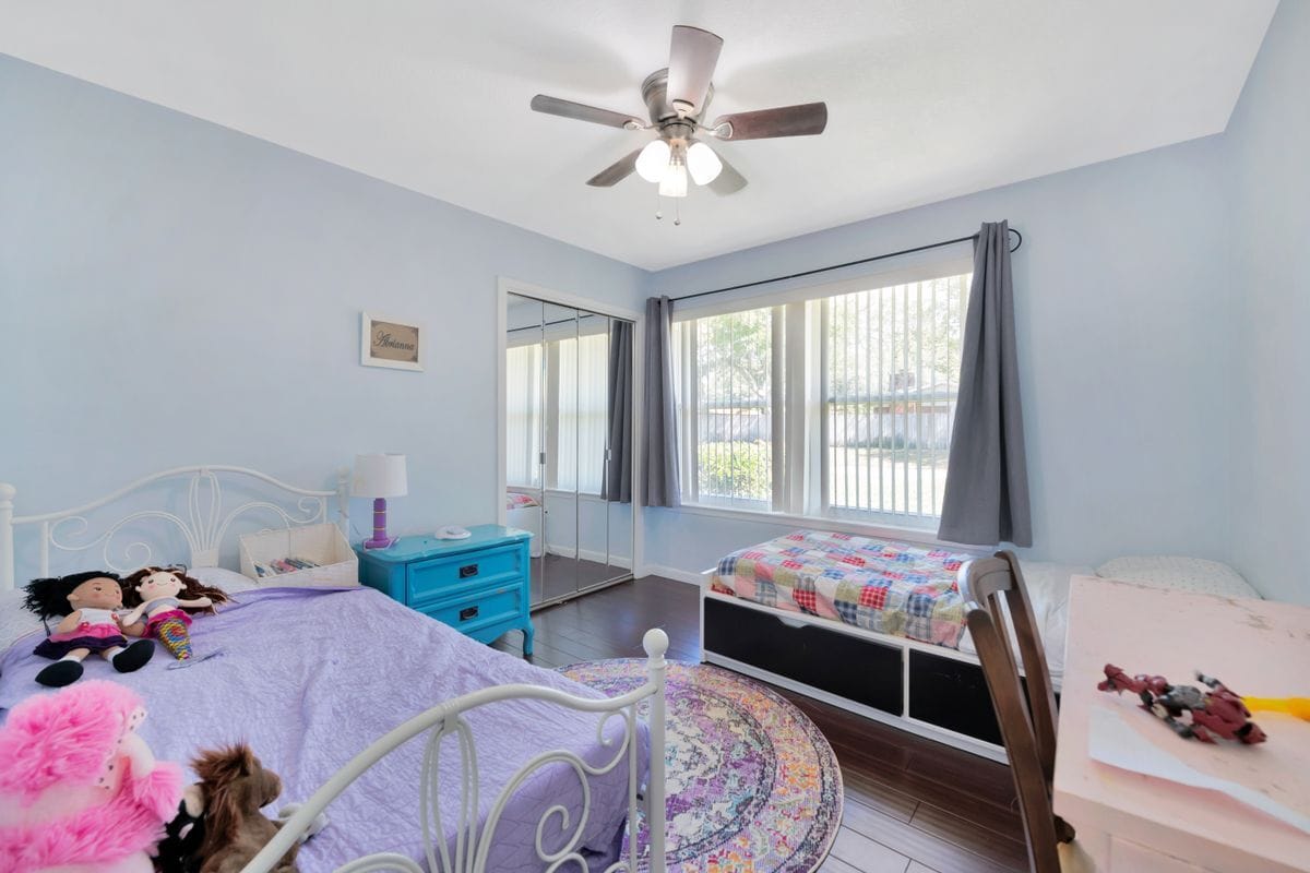 Building Photo - 1126 Coral Dr