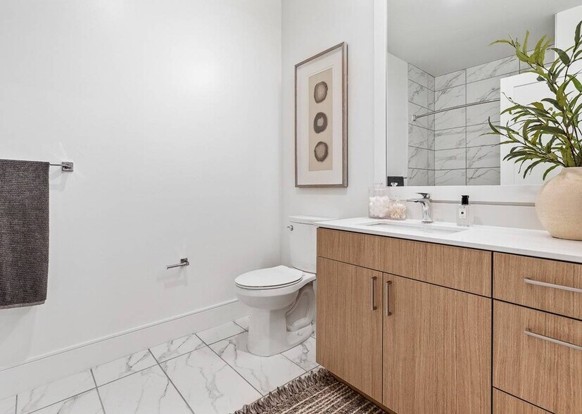 One Oak Brook Commons 2150 McDonald Dr Oak Brook IL 60523 Apartment