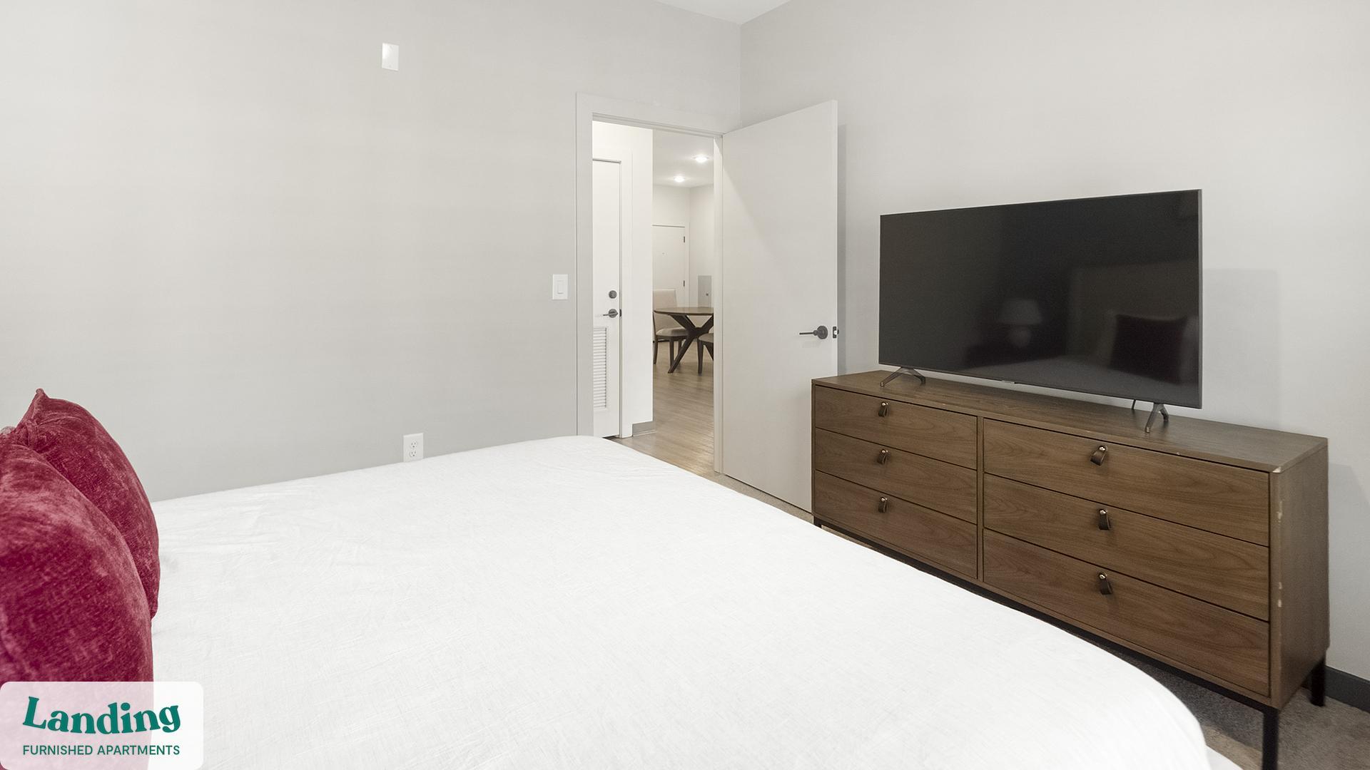 Building Photo - 645 N Front St