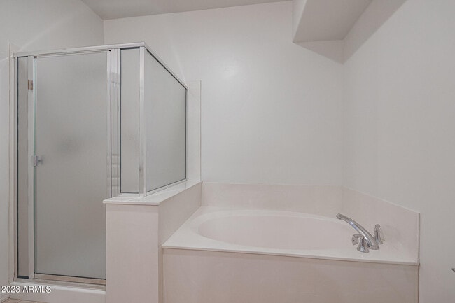 Building Photo - 20660 N 40th St
