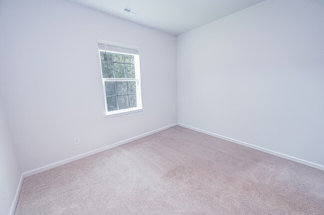 Building Photo - 1201 Santa Lucia Dr