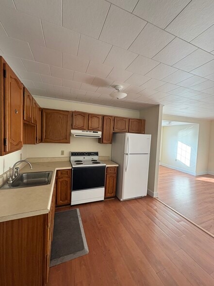 Building Photo - 103 US Route 1