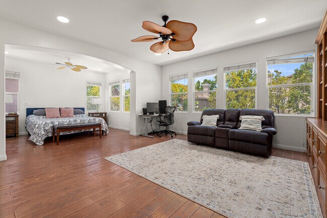 Building Photo - 7116 Torrey Mesa Ct