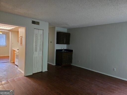 Building Photo - 6310 Holcomb Way