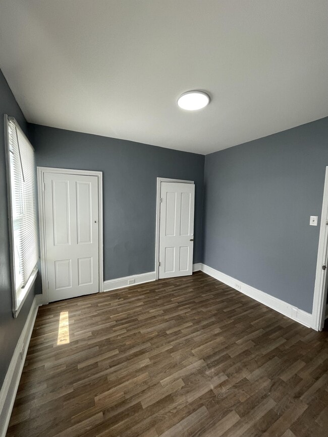 Building Photo - 1623 Dounton St
