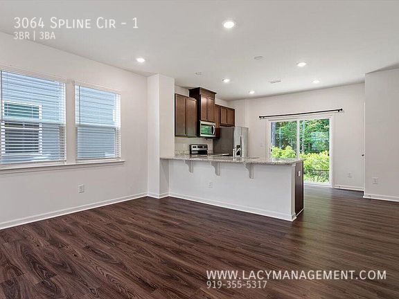 Building Photo - 3064 Spline Cir