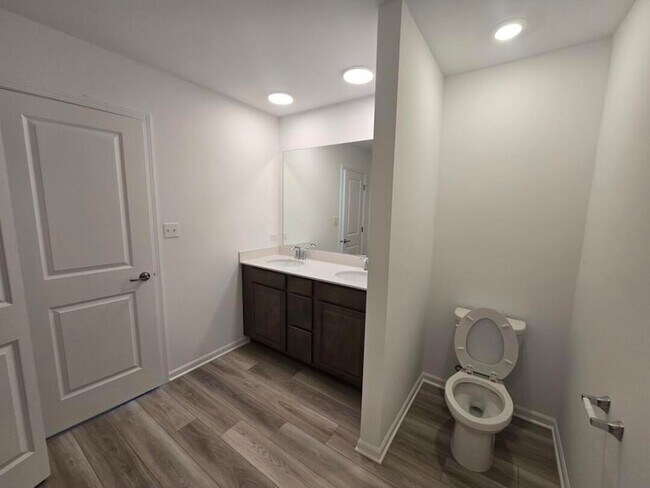 Building Photo - 11232 Abigail Dr