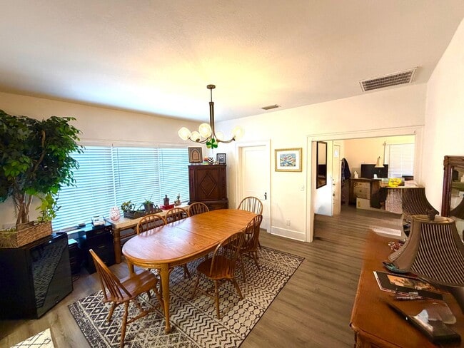 Building Photo - 1616 Ferris Ave