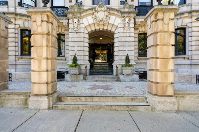 Building Photo - 390 Commonwealth Ave