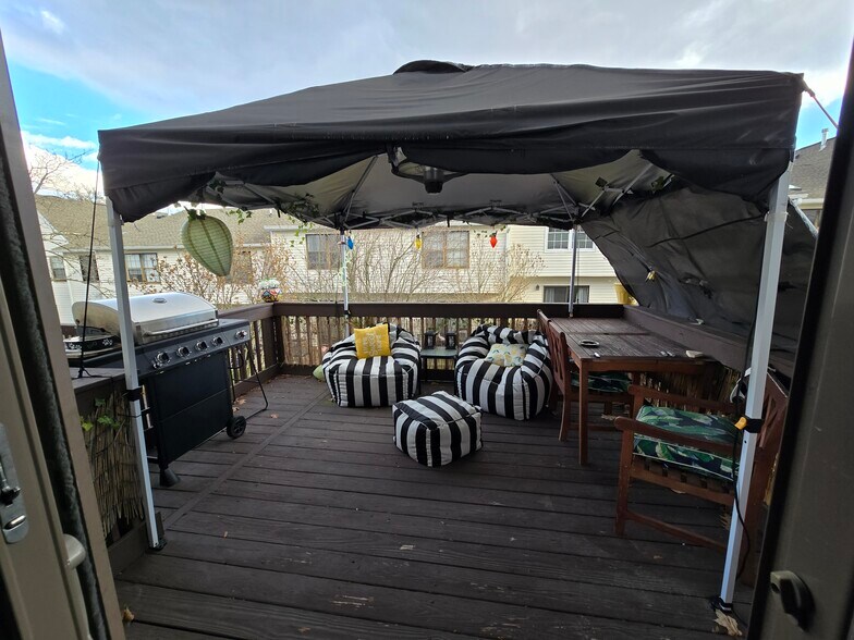 Building Photo - 51 Queens Way