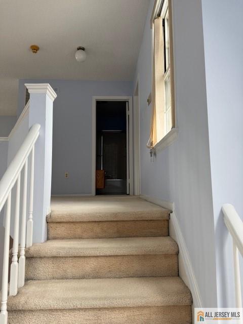 Building Photo - 28 Daniel Webster Ave