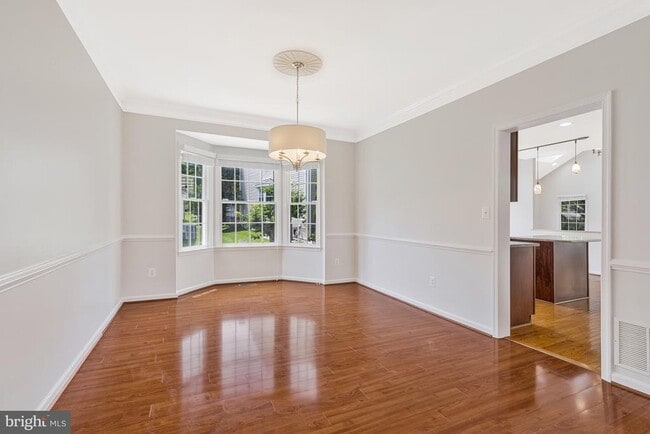 Building Photo - 10857 Hunter Gate Way