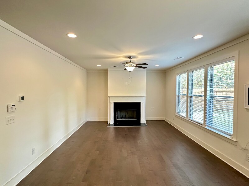 Building Photo - 987 Halletts Peak Pl