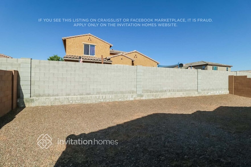 Building Photo - 4044 S 183rd Dr