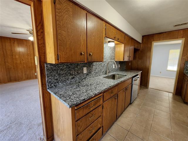 Building Photo - 2604 Buckingham Dr