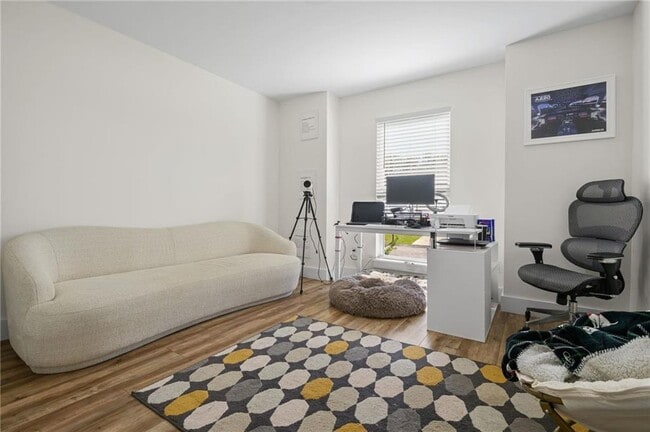 Building Photo - 350 Allison Ct