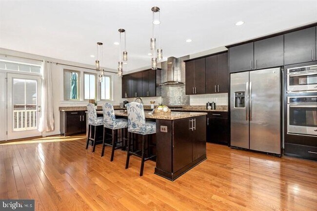 Building Photo - 9112 Kenway Ln