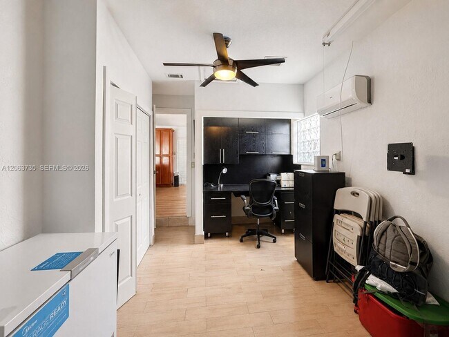 Building Photo - 4340 SW 146th Ct