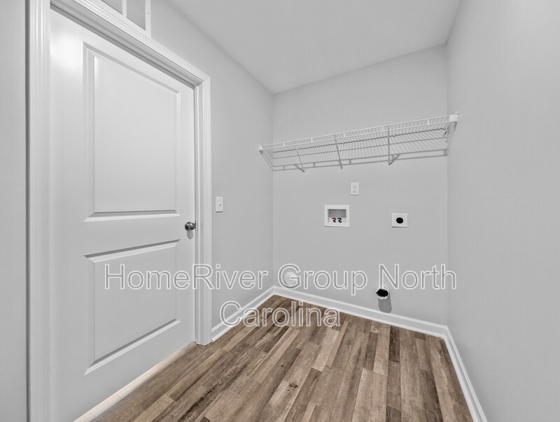 Building Photo - 119 Brookview Ct