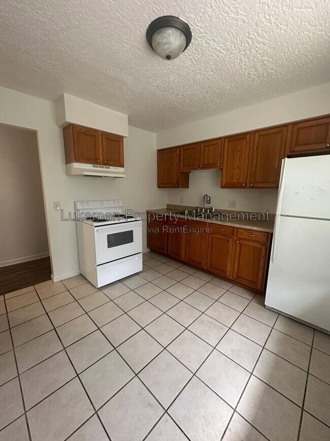 Building Photo - 1405 Huntington Ave