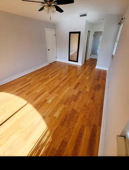 Building Photo - 9995 NW 51st Terrace
