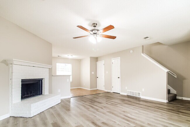 Building Photo - 5731 Riverhead Ave