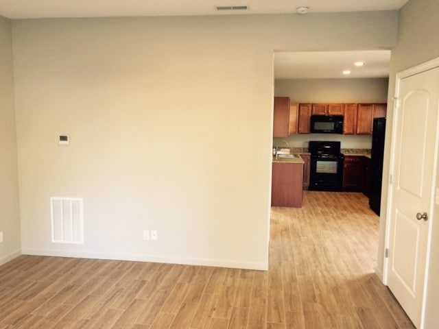 Building Photo - 1401 Poplar St