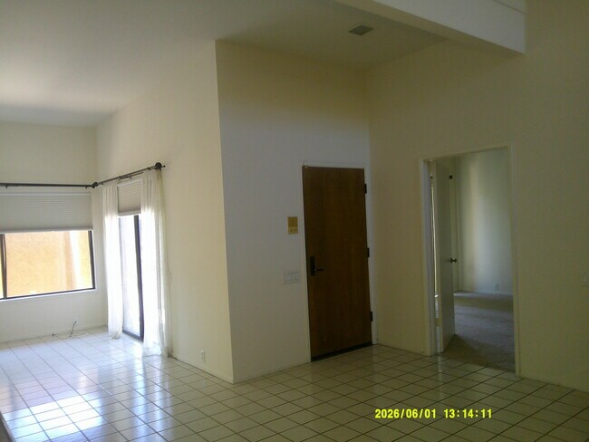 Building Photo - 73407 Foxtail Ln