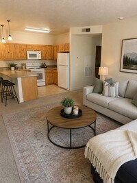 Building Photo - 6630 N Spurwing Loop
