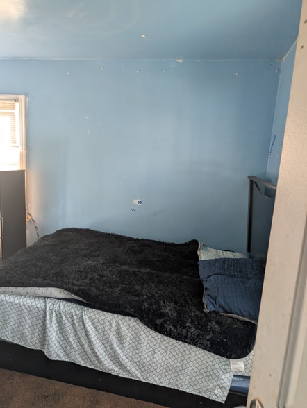 Building Photo - 6712 10th Ave