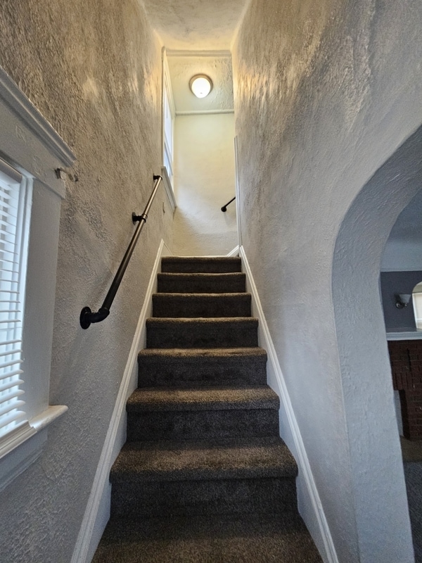 Building Photo - 17005 Grovewood Ave