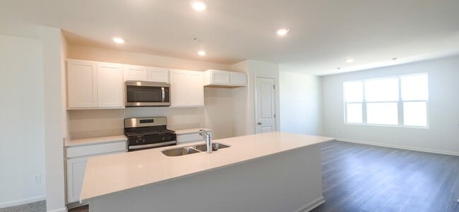 Building Photo - 8761 W 108th Dr