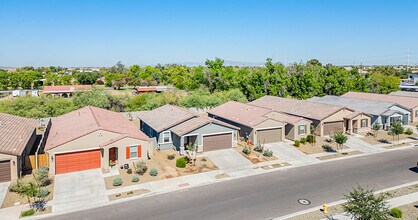 Building Photo - Sunset Point