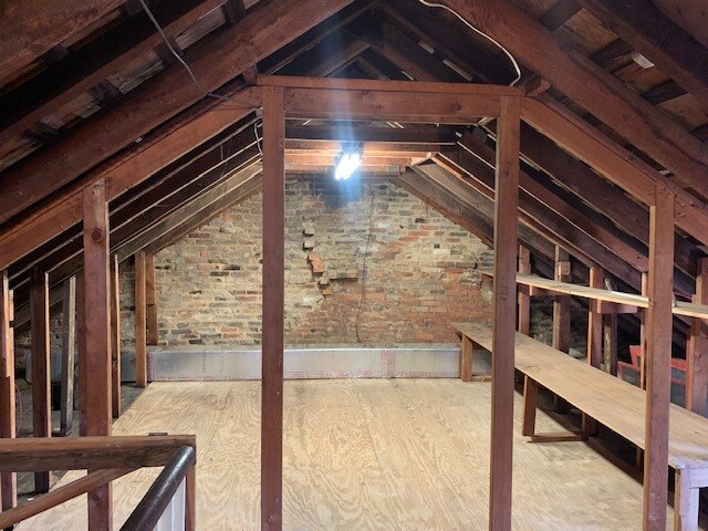 Building Photo - 126 York St