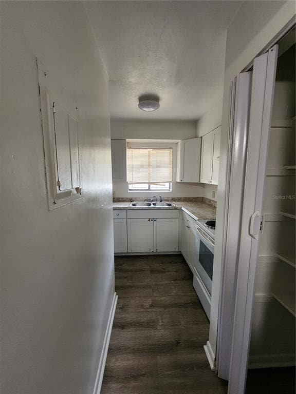 Building Photo - 806 SW 64th Terrace