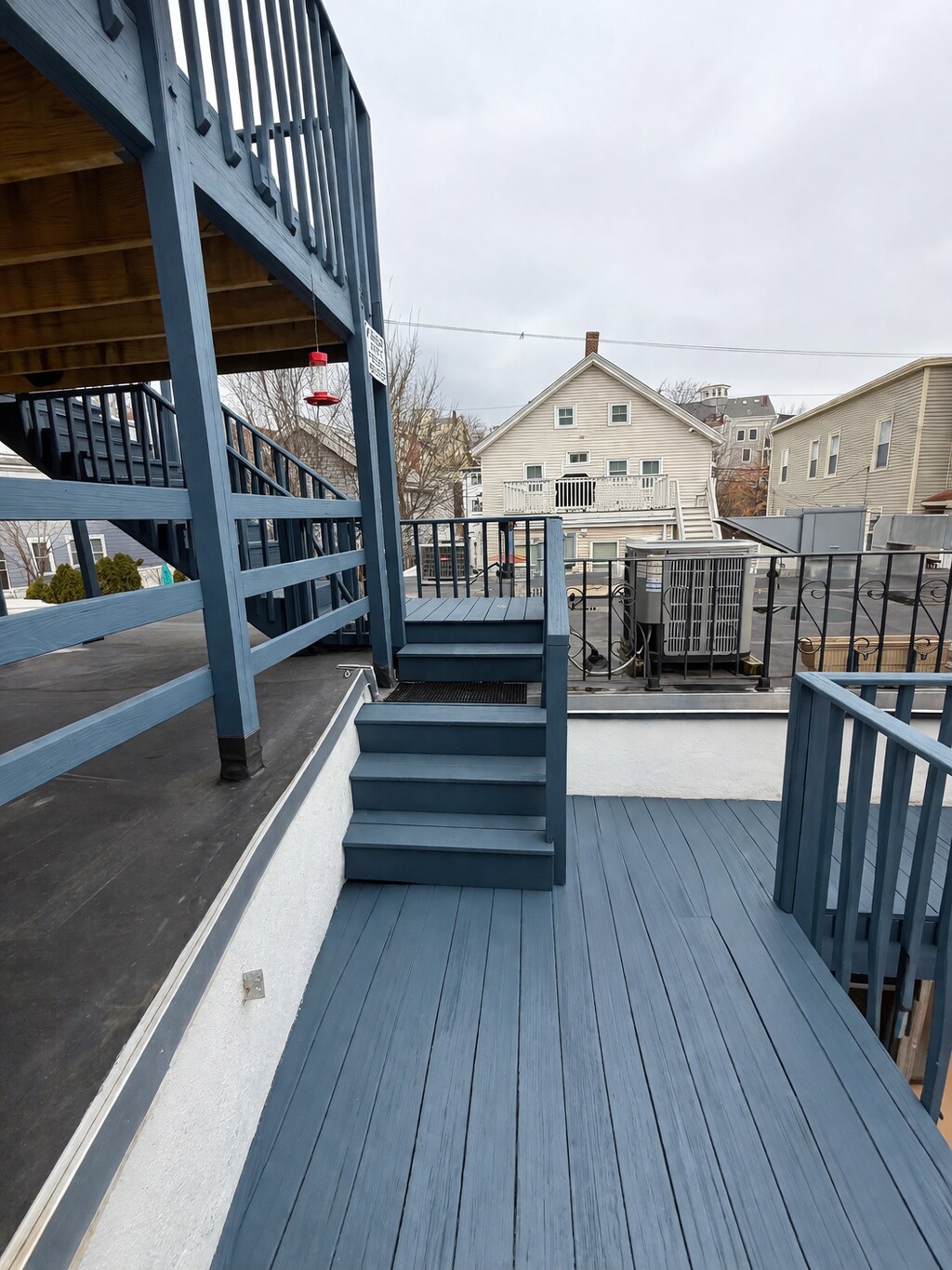 Building Photo - 585A Somerville Ave