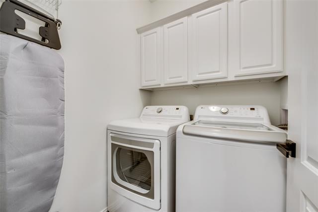 Building Photo - 320 Timbercreek Ct