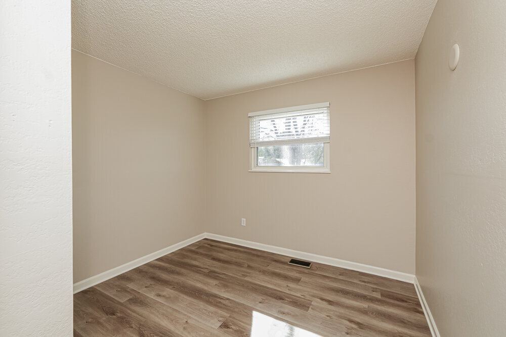 Building Photo - 4945 Manzana Dr