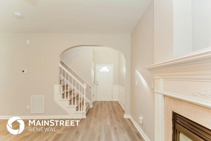 Building Photo - 1 Moonstone Ct