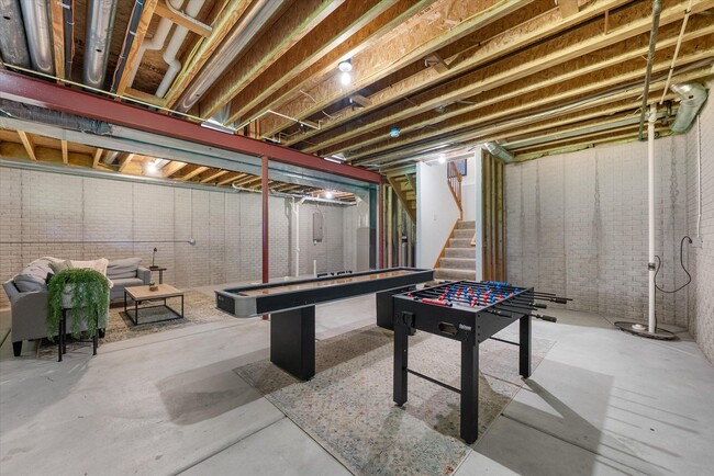 Building Photo - 407 Century Oak Dr