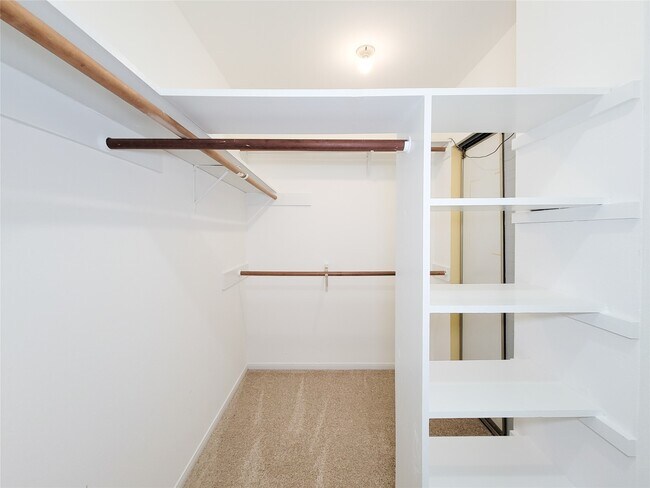 Building Photo - 10130 Berry Limb Dr