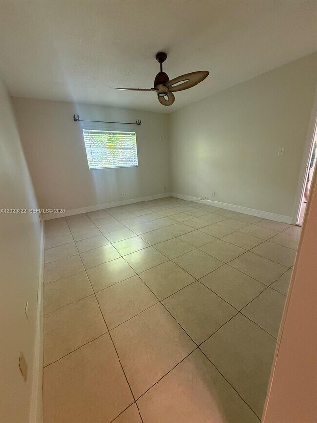 Building Photo - 5080 SW 64th Ave