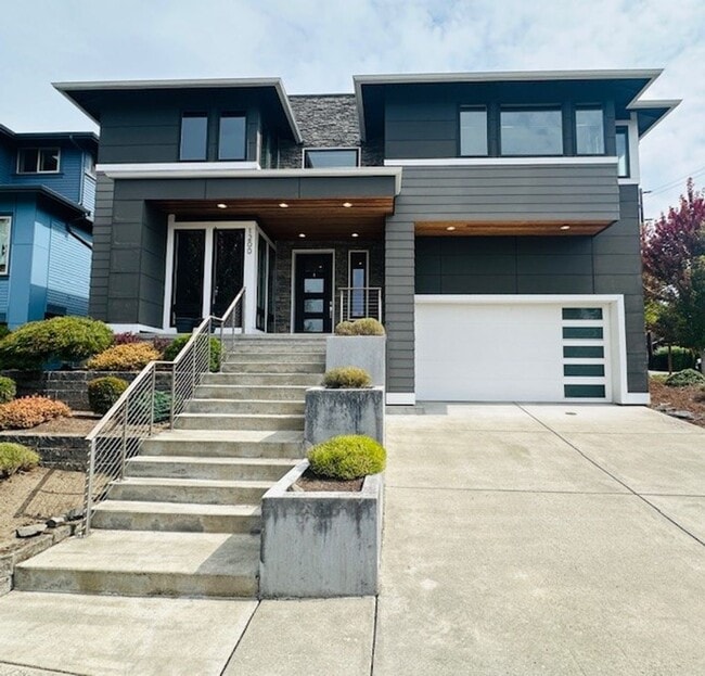 Primary Photo - 4bd/2.75ba Renton House