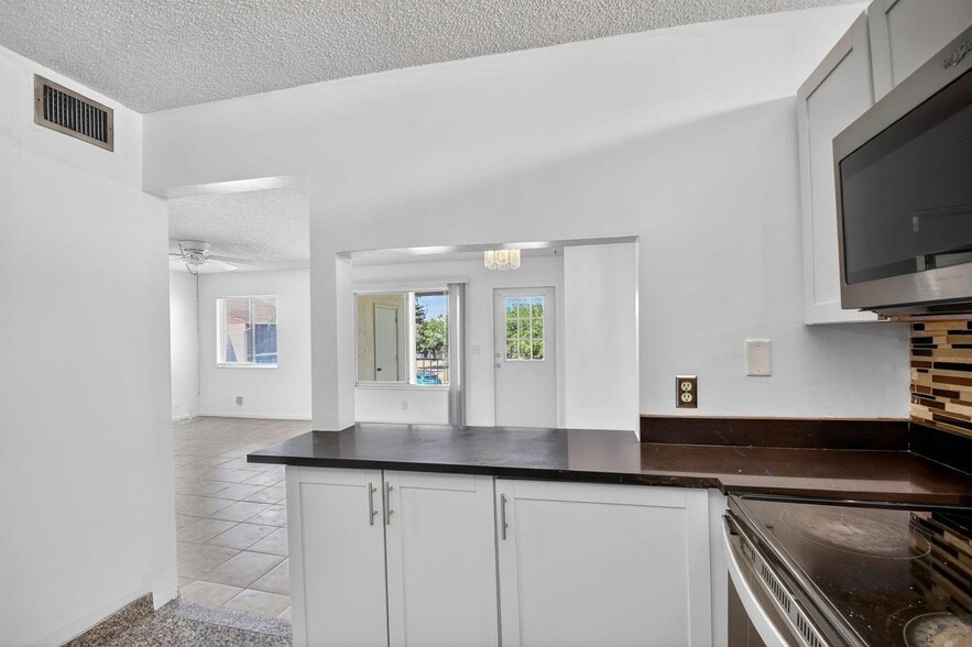 Building Photo - 4723 Sable Pine Cir