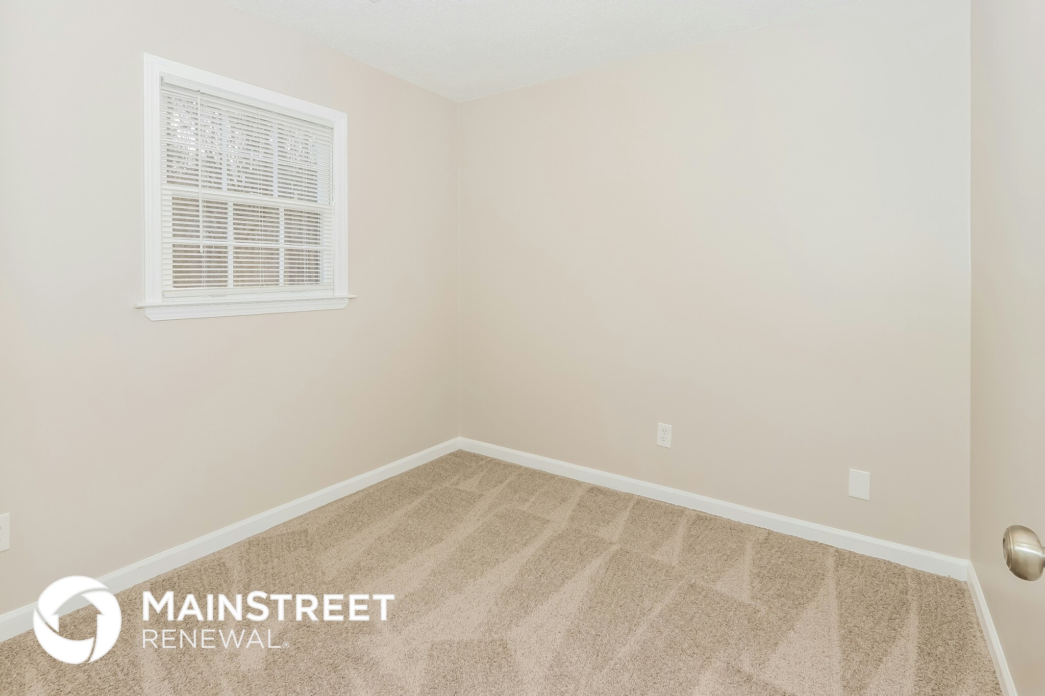Building Photo - 170 Woodcrest Dr